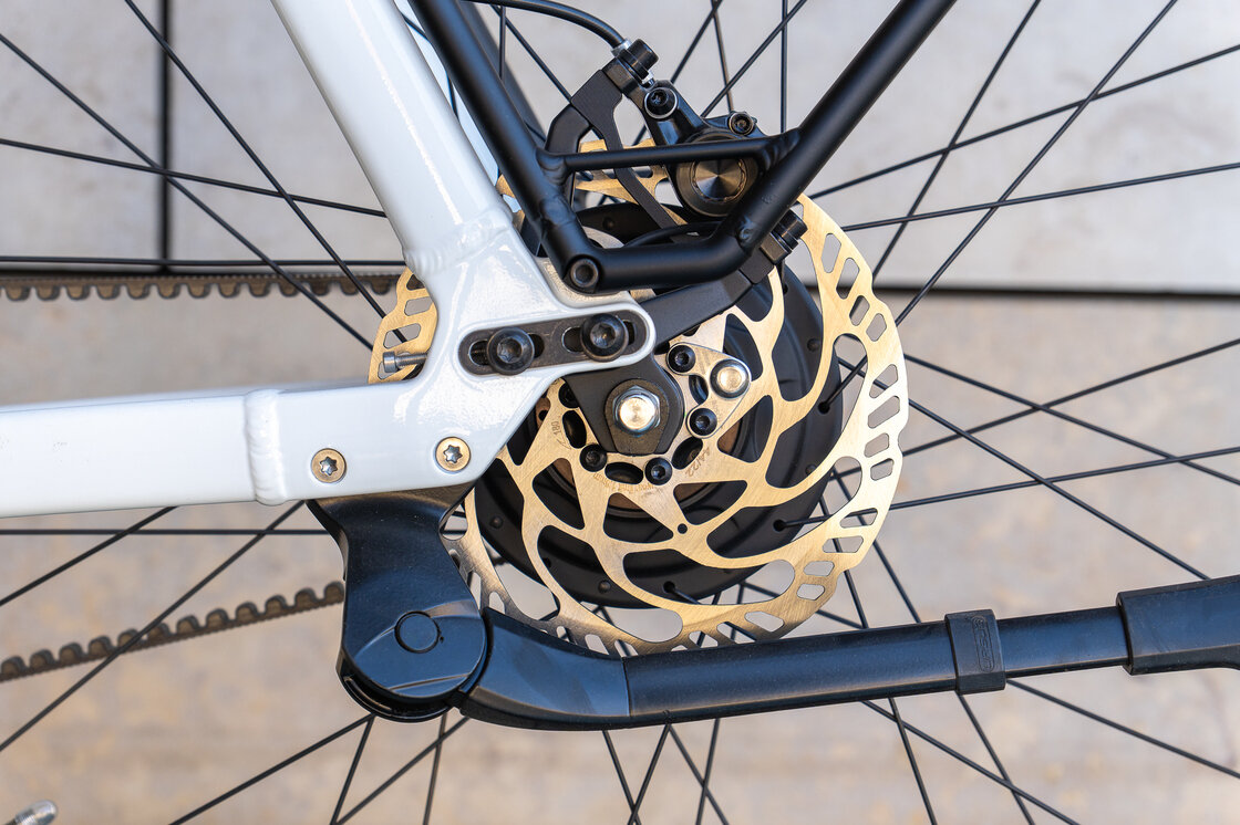 Rower elektryczny na pasku Riese & Muller Charger4 VARIO Mixte 750Wh