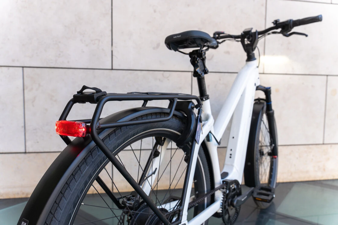 Rower elektryczny na pasku Riese & Muller Charger 4 Vario 750Wh Męski Dark Red Mat