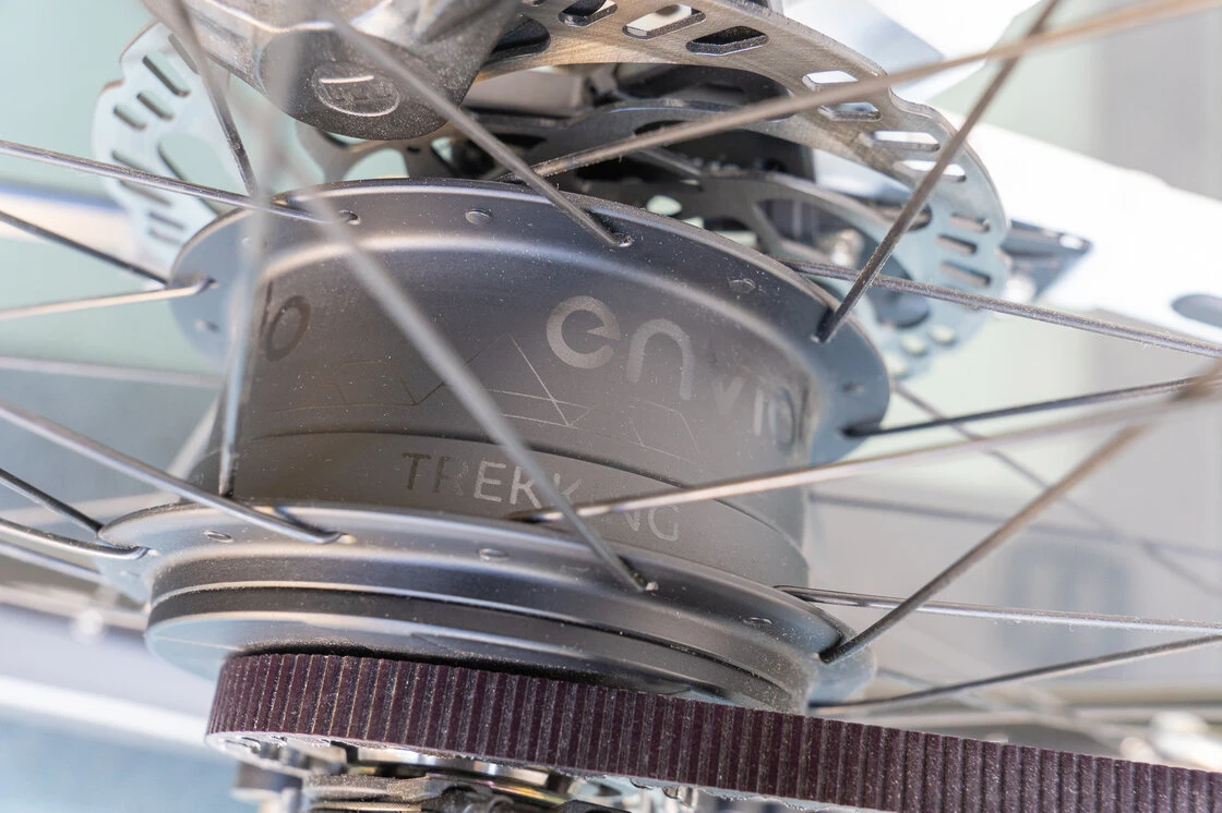 Rower elektryczny na pasku Riese & Muller Charger 4 Vario 750Wh White