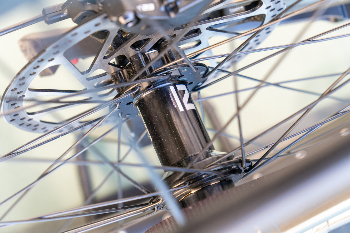 Rower elektryczny na pasku Riese & Muller Delite 5 GT Pinion