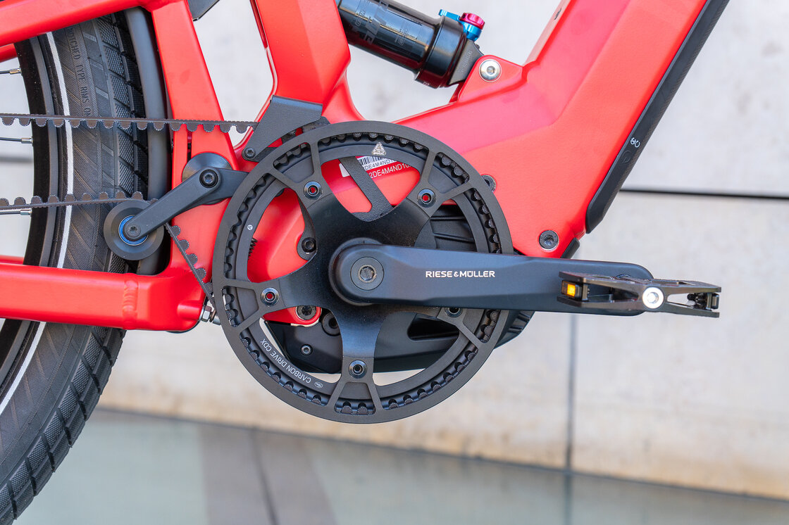 Rower elektryczny na pasku Riese & Muller Delite GT Vario 625Wh KIOX Chili Mat