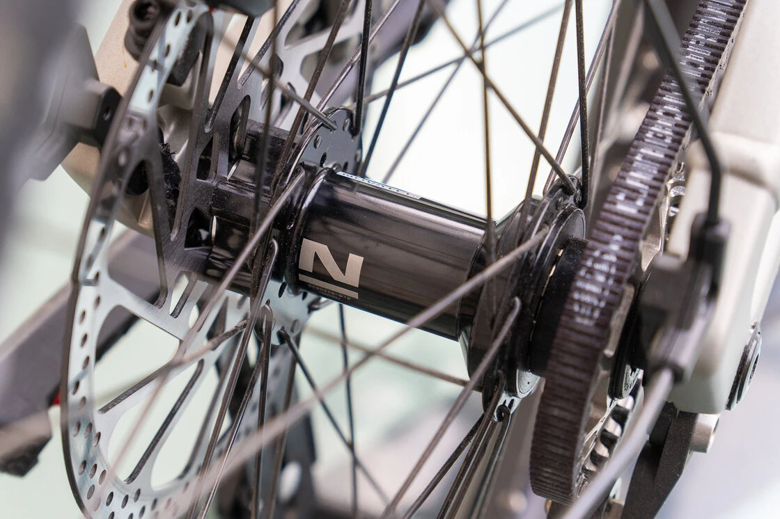 Rower elektryczny na pasku Riese & Muller Homage 5 GT Pinion Full Warm Silver