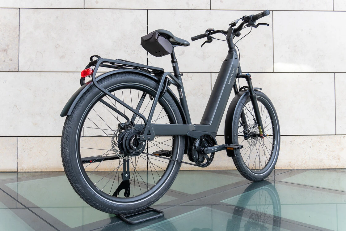 Rower elektryczny na pasku Riese & Muller Nevo 4 GT Vario 750Wh KIOX 300 + Comfort Kit Dark Grey Mat