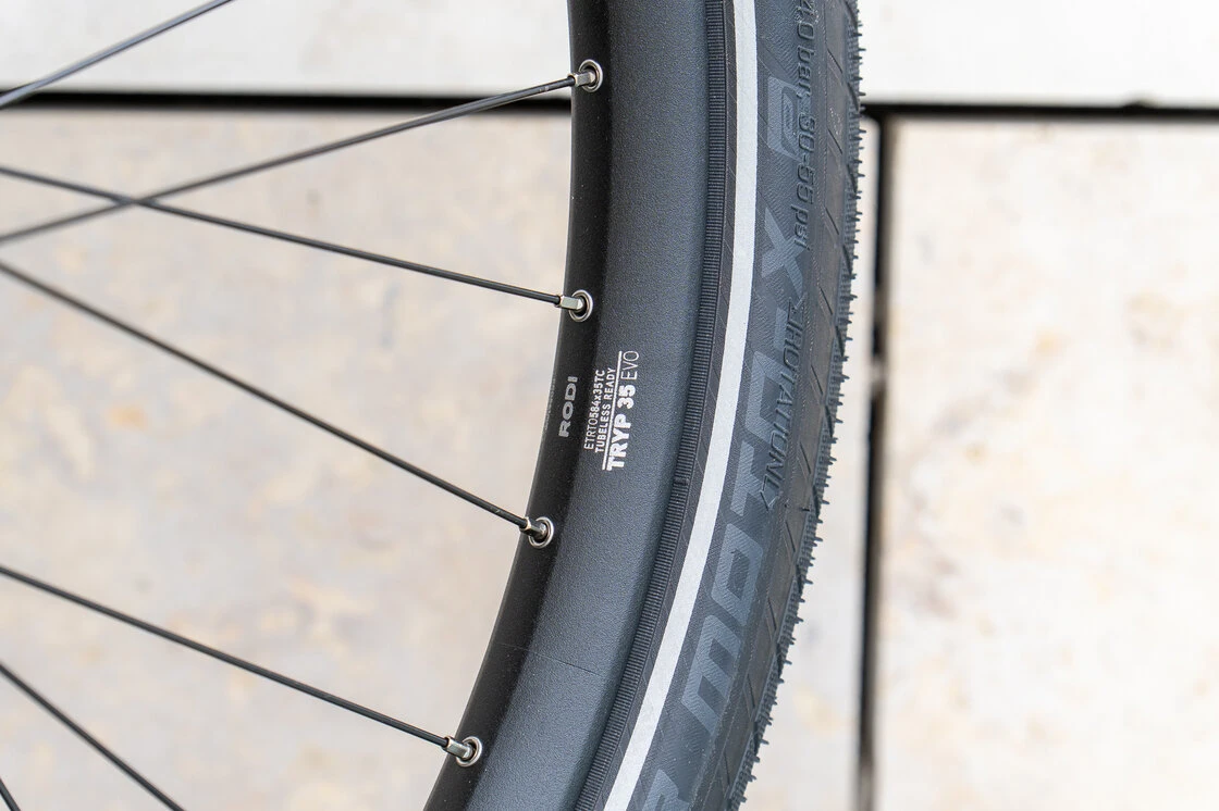 Rower elektryczny na pasku Riese & Muller Nevo 4 GT Vario SMART 625Wh KIOX 300 Dark Grey Mat