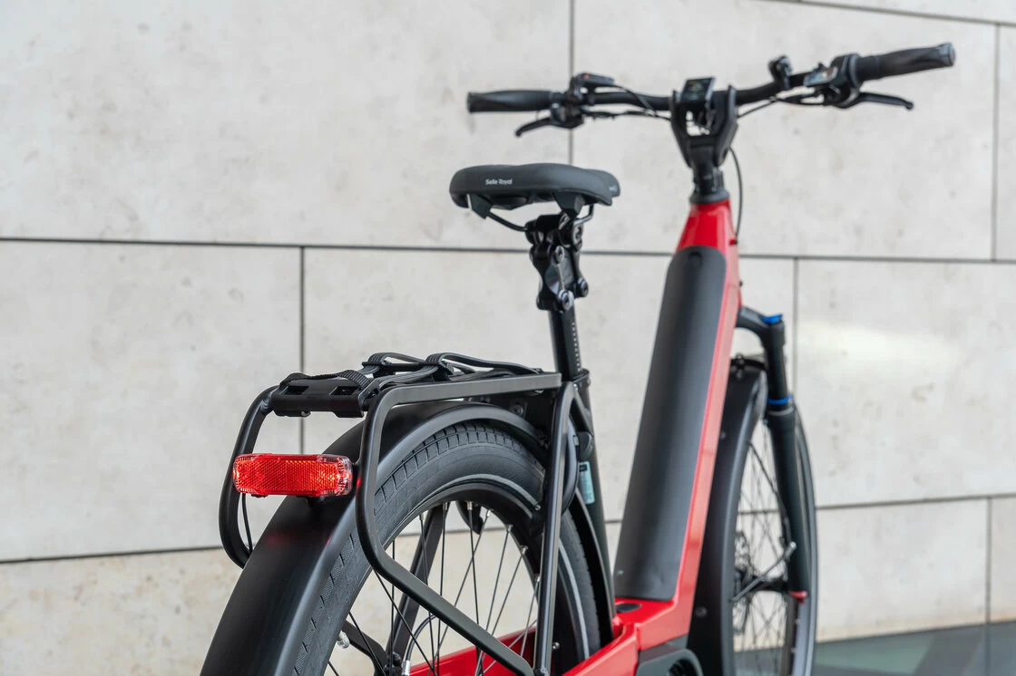 Rower elektryczny na pasku Riese & Muller Nevo 4 GT Vario SMART 750Wh KIOX 300 Dynamic Red Metallic