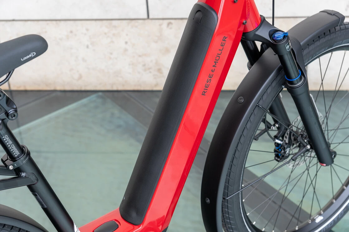 Rower elektryczny na pasku Riese & Muller Nevo 4 GT Vario SMART 750Wh KIOX 300 Dynamic Red Metallic