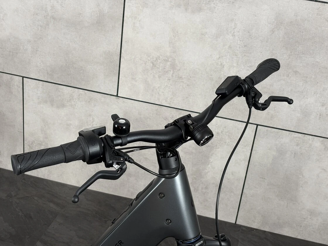 Rower elektryczny na pasku Riese & Muller Nevo 5 Vario Core