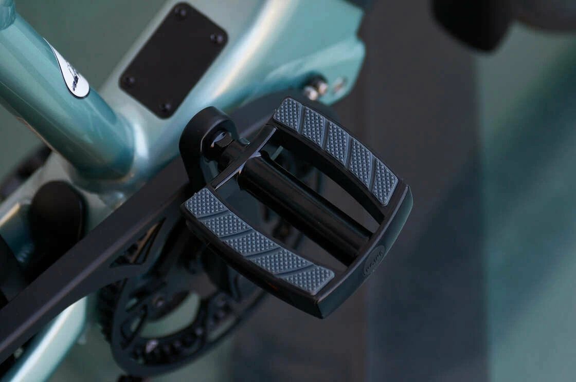 Rower elektryczny na pasku Sparta D-Burst METB Smart Speed Enviolo 625Wh Unisex SilverGreen Metalik