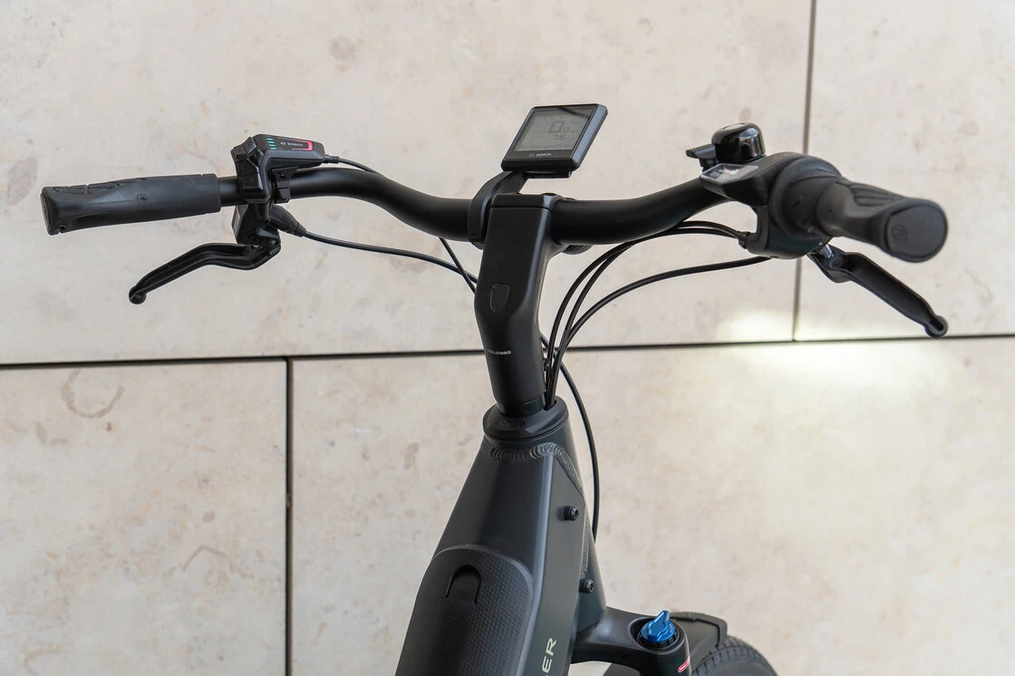 Rower elektryczny Riese & Muller Nevo 4 GT Vario na pasku SMART Intuvia 100 + łańcuch Dark Grey Mat