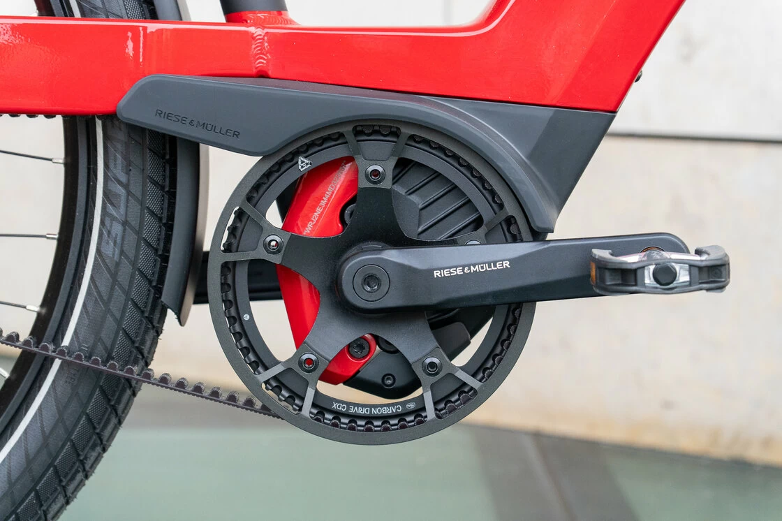 Rower elektryczny Riese & Muller Nevo GT Vario na pasku INTUVIA Front Carrier