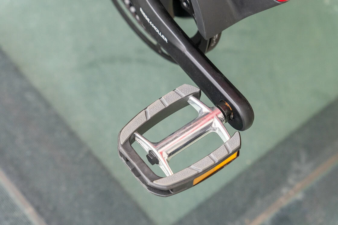 Rower elektryczny Riese & Muller Nevo GT Vario na pasku INTUVIA Front Carrier