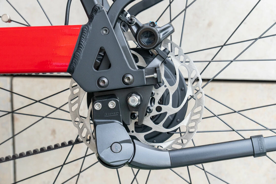 Rower elektryczny Riese & Muller Nevo GT Vario na pasku INTUVIA Front Carrier