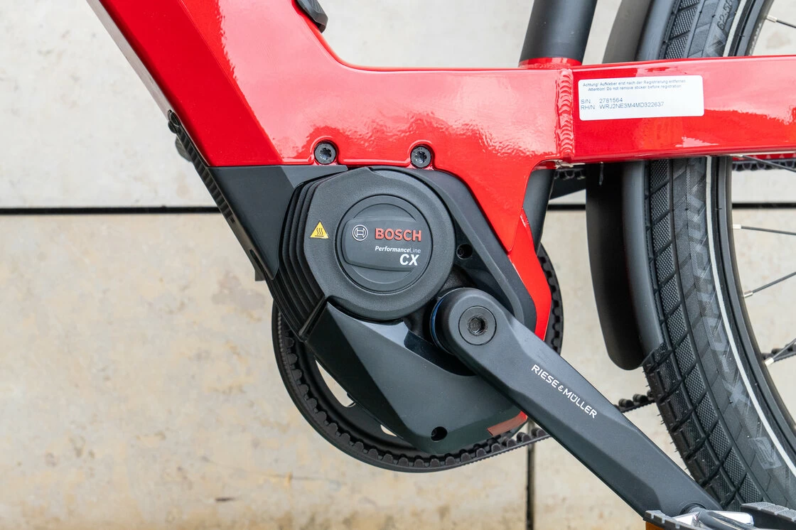 Rower elektryczny Riese & Muller Nevo GT Vario na pasku INTUVIA Front Carrier