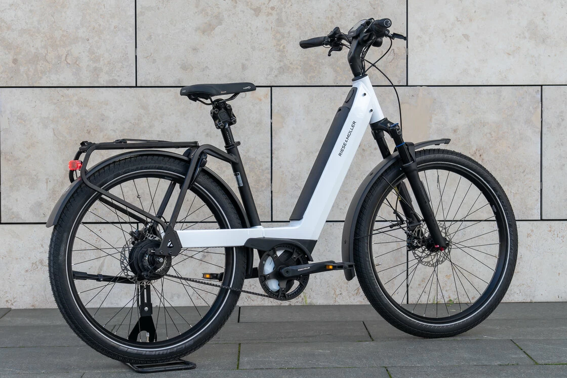 Rower elektryczny Riese & Muller Nevo GT Vario na pasku KIOX  Pure White 56