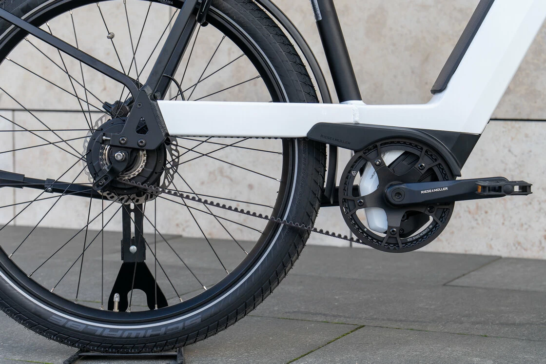 Rower elektryczny Riese & Muller Nevo GT Vario na pasku KIOX  Pure White 56