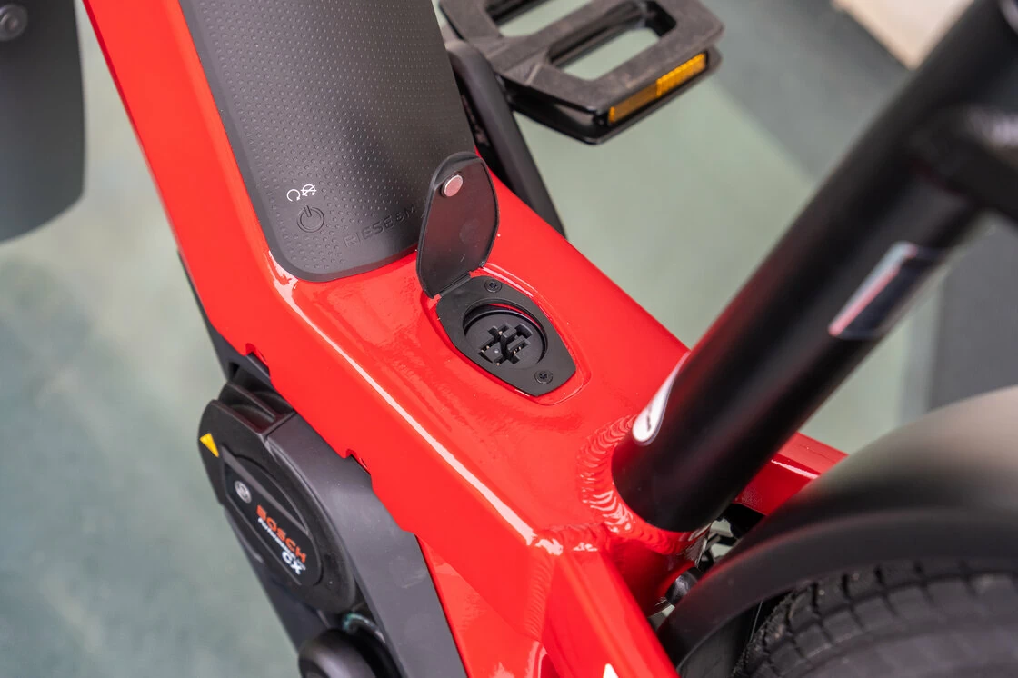 Rower elektryczny Riese & Muller Nevo GT Vario na pasku KIOX 750Wh Bosch ABS Dynamic Red
