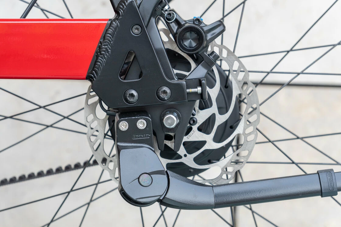 Rower elektryczny Riese & Muller Nevo GT Vario na pasku NYON Dynamic Red