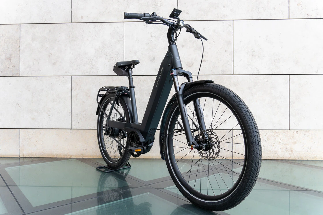 Rower elektryczny Riese & Muller Nevo GT Vario na pasku SMART 625Wh Intuvia 100 Dark Grey Mat