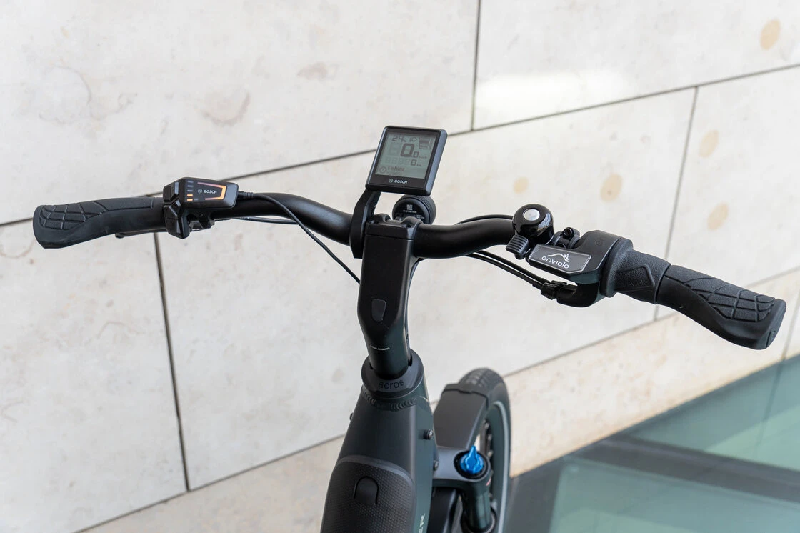 Rower elektryczny Riese & Muller Nevo GT Vario na pasku SMART 625Wh Intuvia 100 Dark Grey Mat