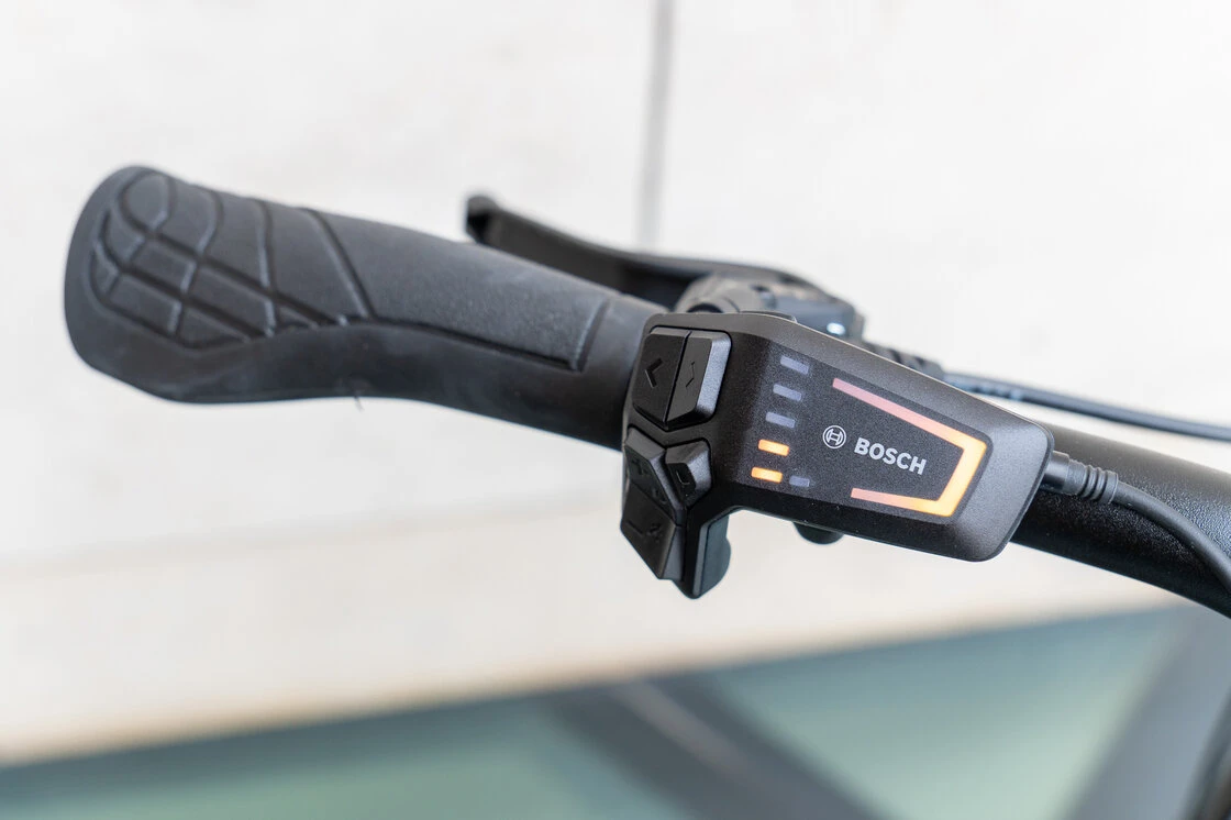 Rower elektryczny Riese & Muller Nevo GT Vario na pasku SMART 625Wh Intuvia 100 Dark Grey Mat