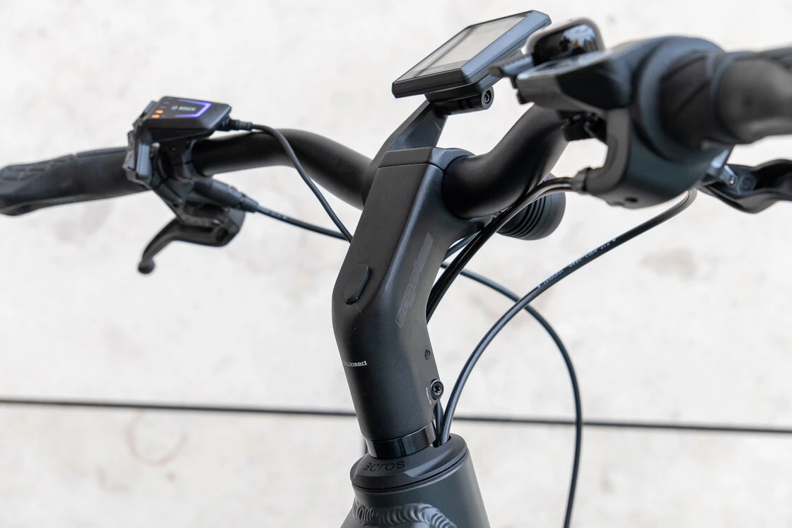 Rower elektryczny Riese & Muller Nevo GT Vario na pasku SMART 625Wh Intuvia 100 Dark Grey Mat