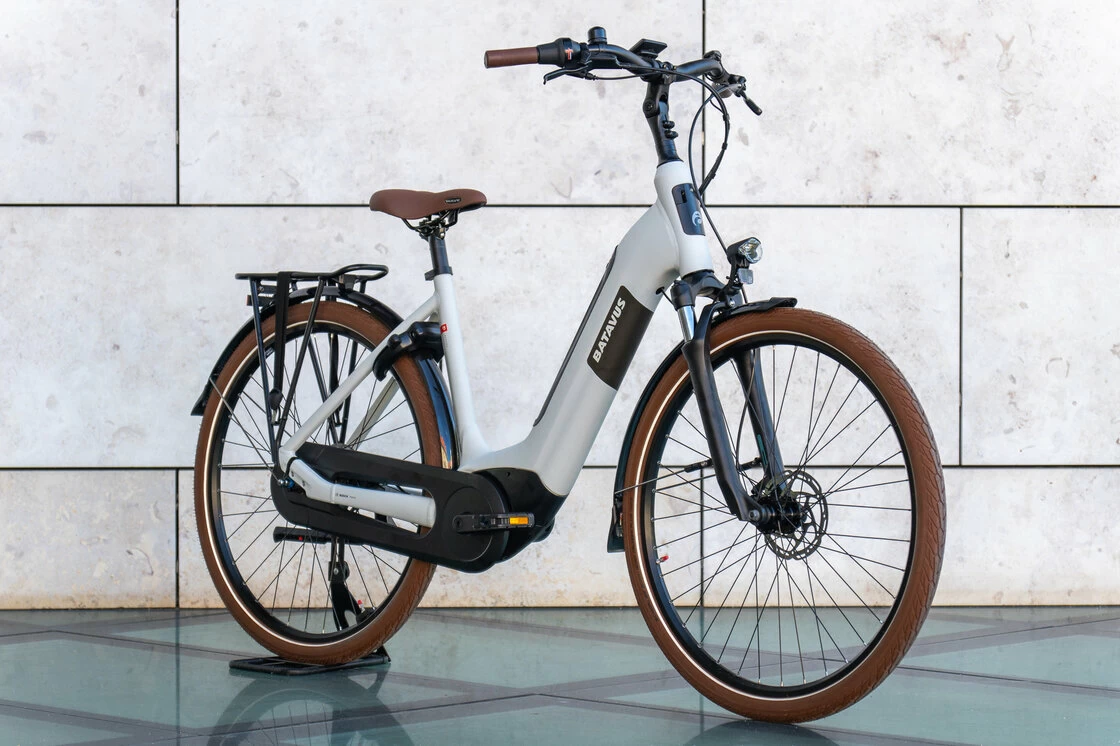 Rower elektryczny z baterią w ramie Batavus Altura E-go Power PRO Smart