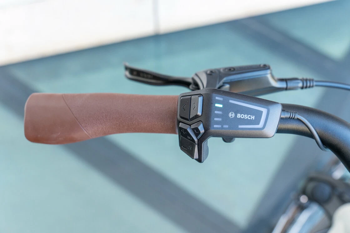 Rower elektryczny z baterią w ramie Batavus Altura E-go Power PRO Smart