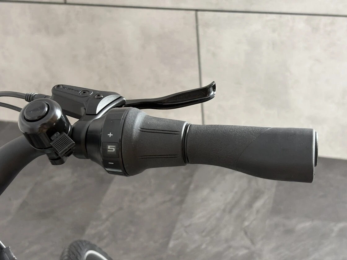 Rower elektryczny z baterią w ramie Batavus Altura PT Pro 500Wh Grey Turquoise Mat