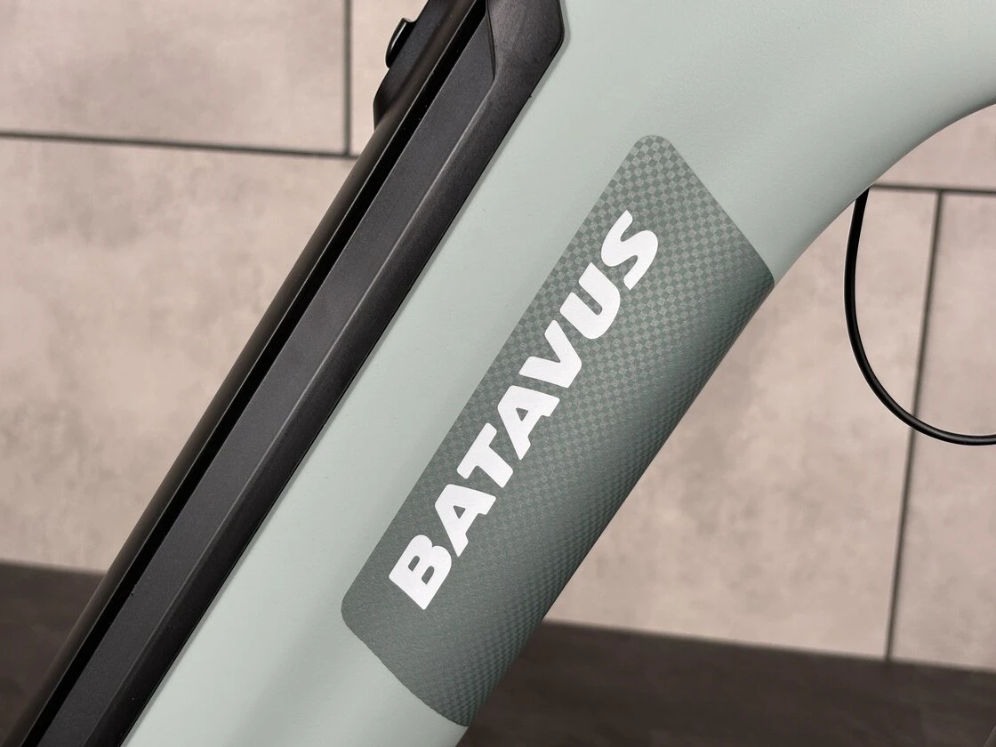 Rower elektryczny z baterią w ramie Batavus Altura PT Pro 500Wh Grey Turquoise Mat