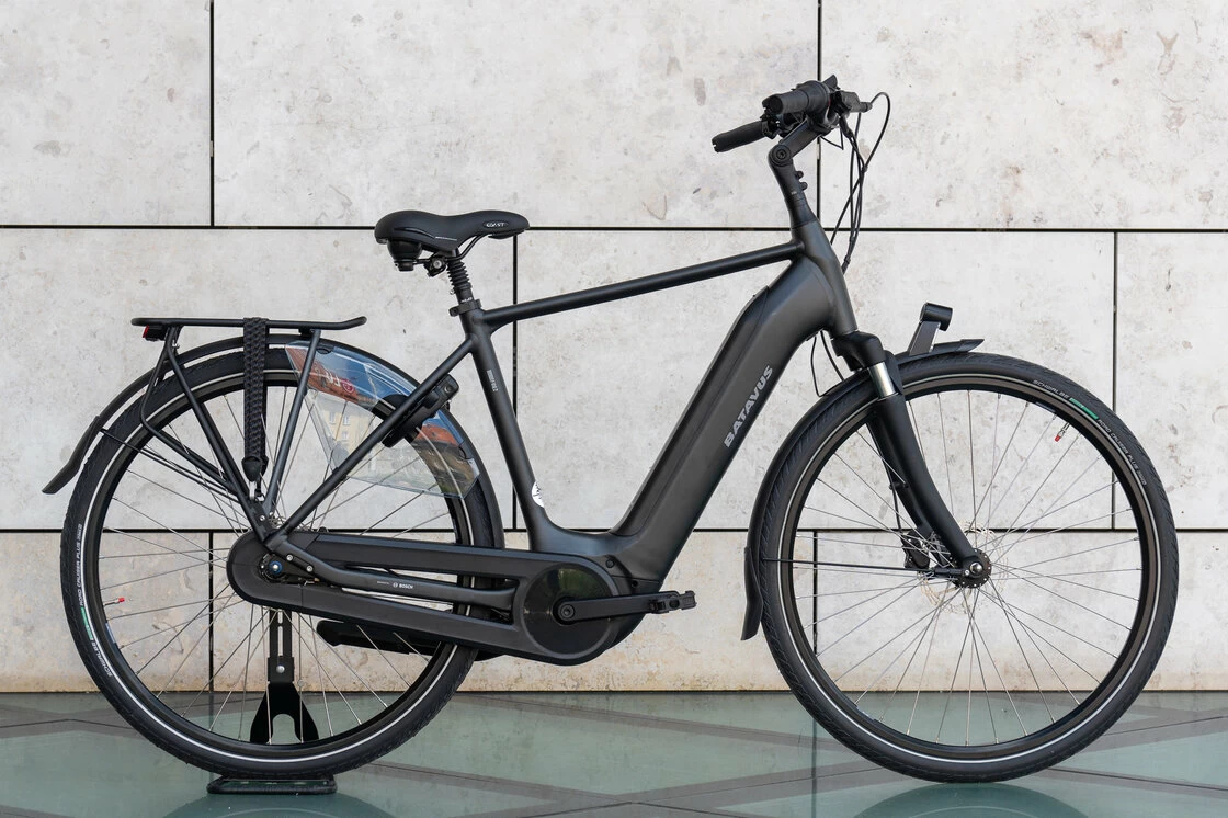 Rower elektryczny z baterią w ramie Batavus Finez E-go Power Męski Black Mat