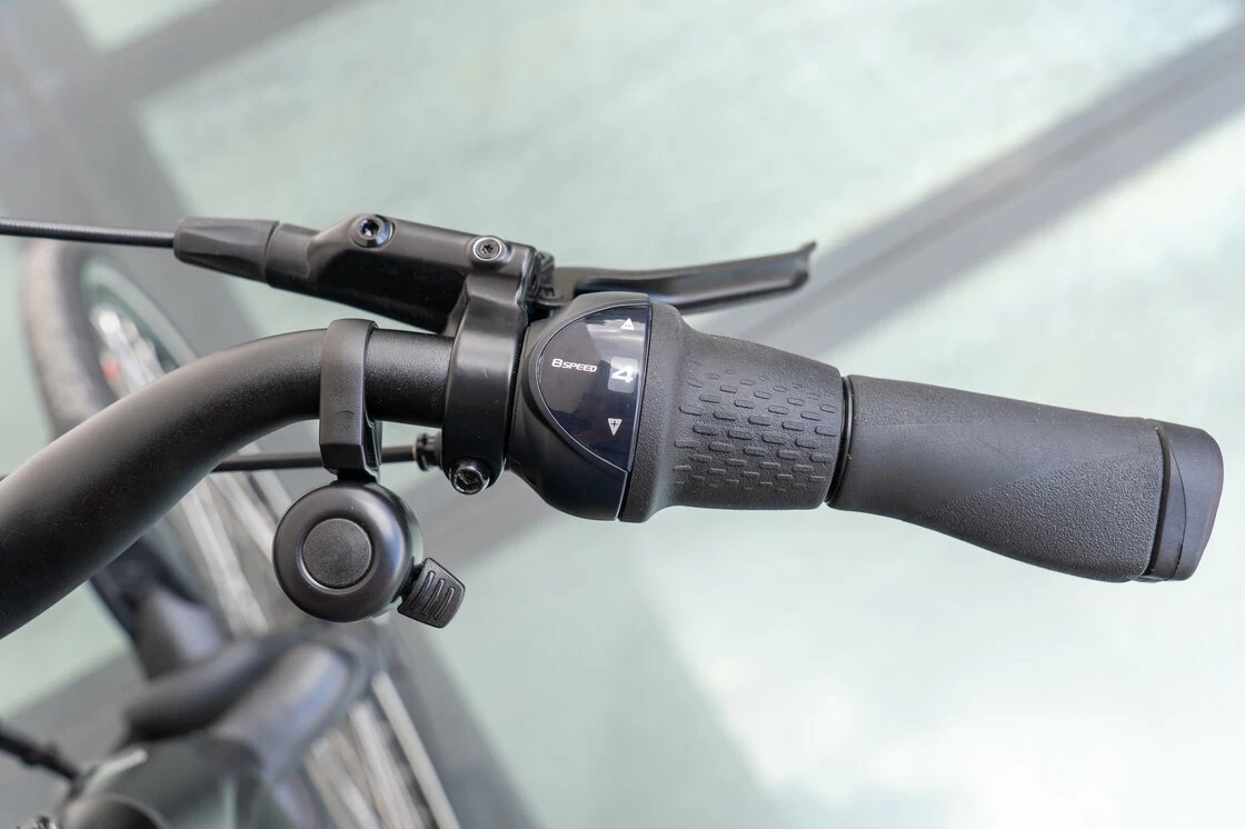 Rower elektryczny z baterią w ramie Batavus Finez E-go Power Męski Black Mat
