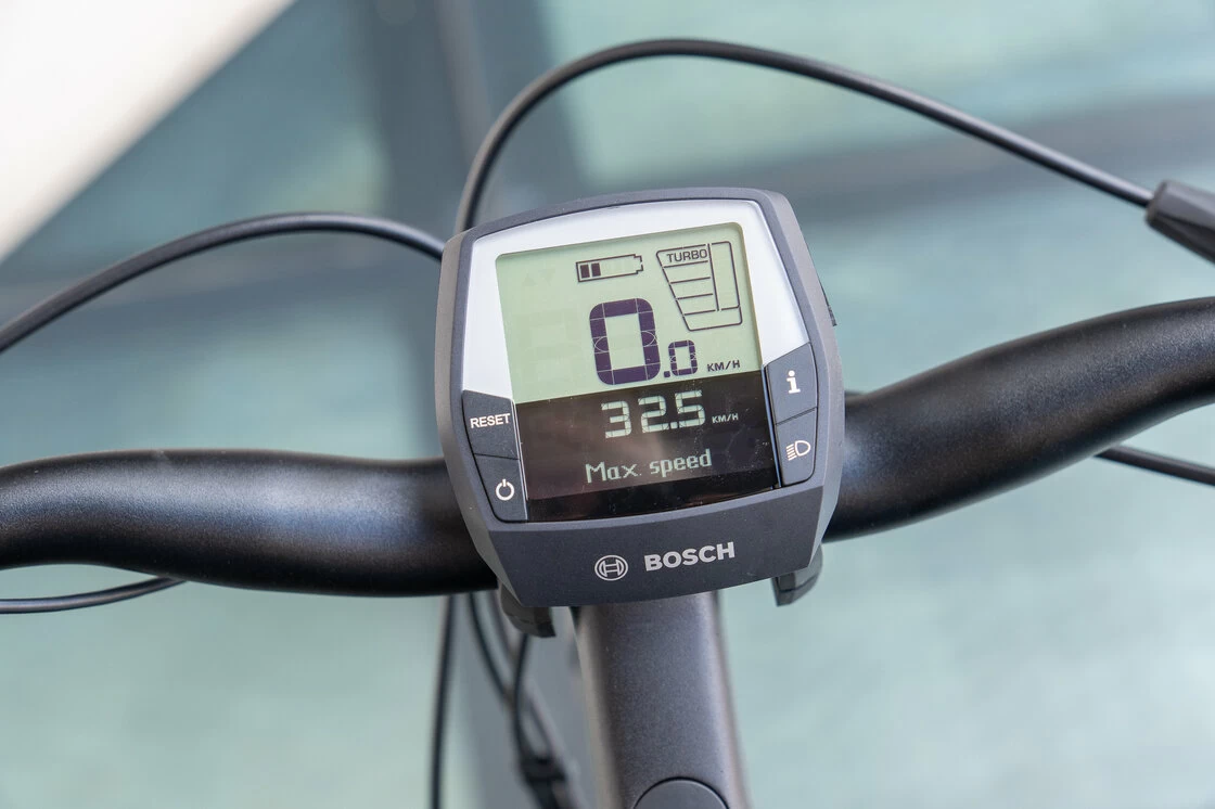 Rower elektryczny z baterią w ramie Batavus Finez E-go Power Męski Black Mat