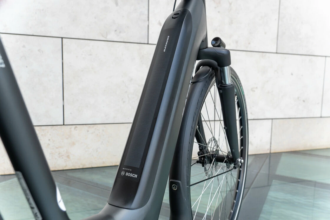 Rower elektryczny z baterią w ramie Batavus Finez E-go Power Męski Black Mat