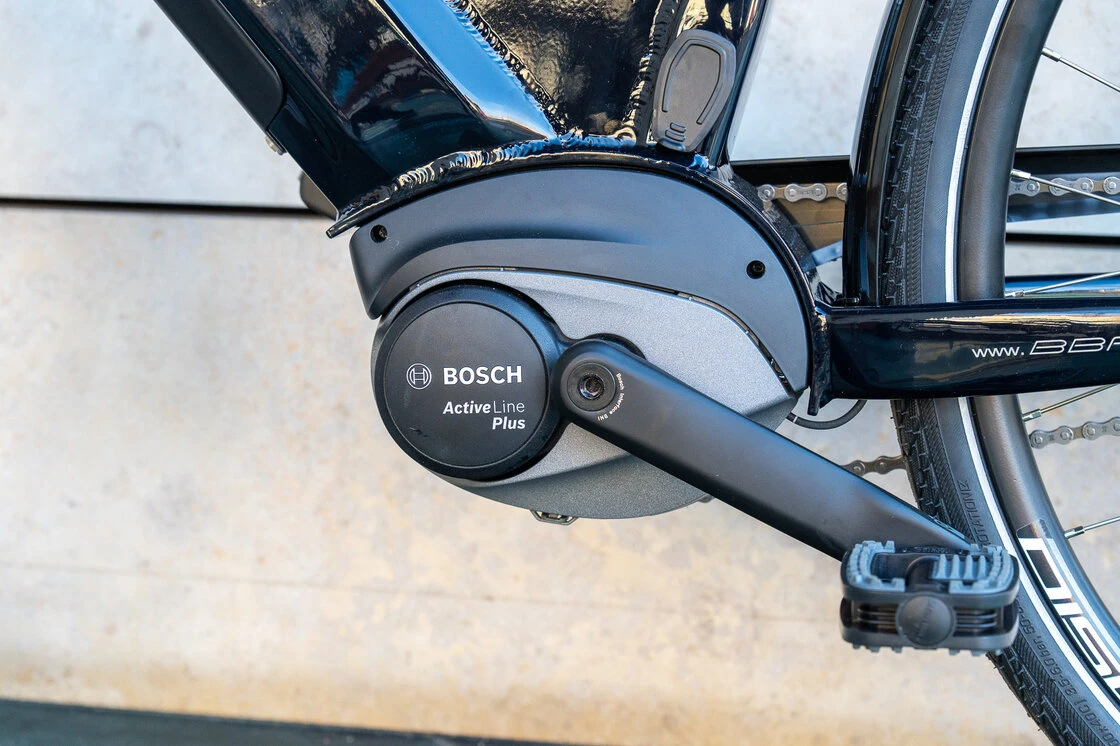 Rower elektryczny z baterią w ramie BBF E-City Chur Bosch 630Wh Black
