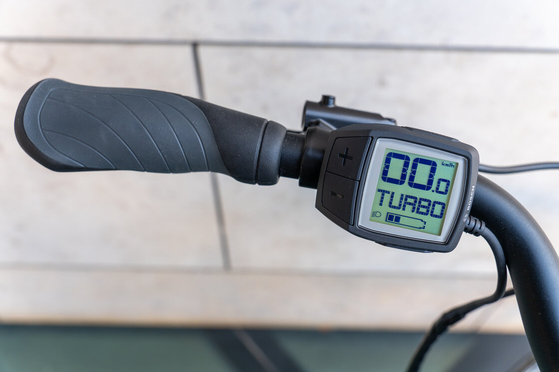 Rower elektryczny z baterią w ramie BBF E-City Chur Bosch 630Wh Petrol Mat