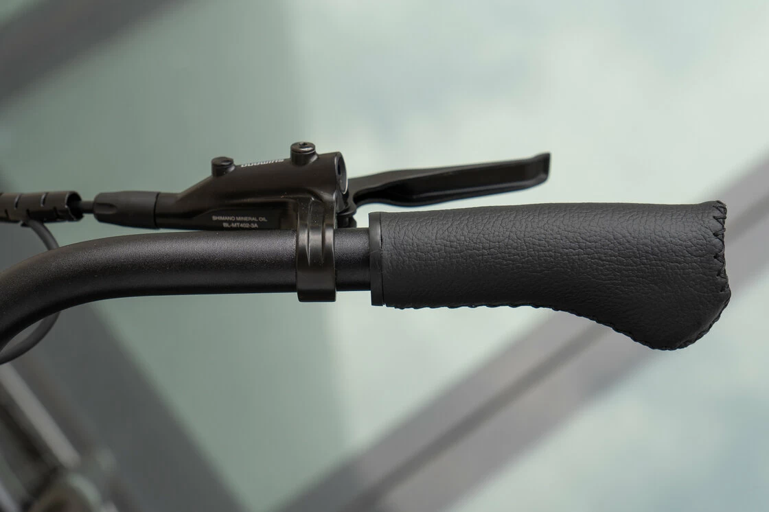 Rower elektryczny z paskiem KOGA E-Nova Evo PT Automatic bateria w ramie