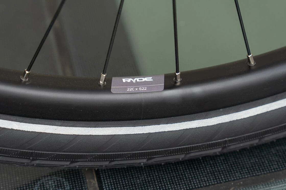 Rower elektryczny z paskiem KOGA E-Nova Evo PT Automatic bateria w ramie