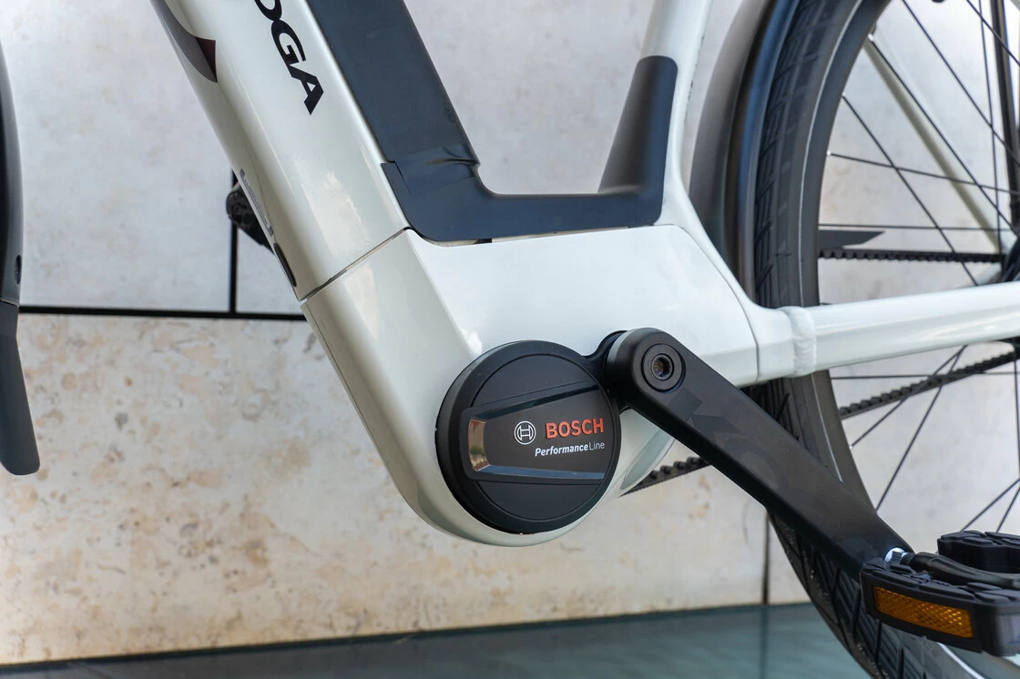 Rower elektryczny z paskiem KOGA EVIA PRO Bosch Smart System Alpine White