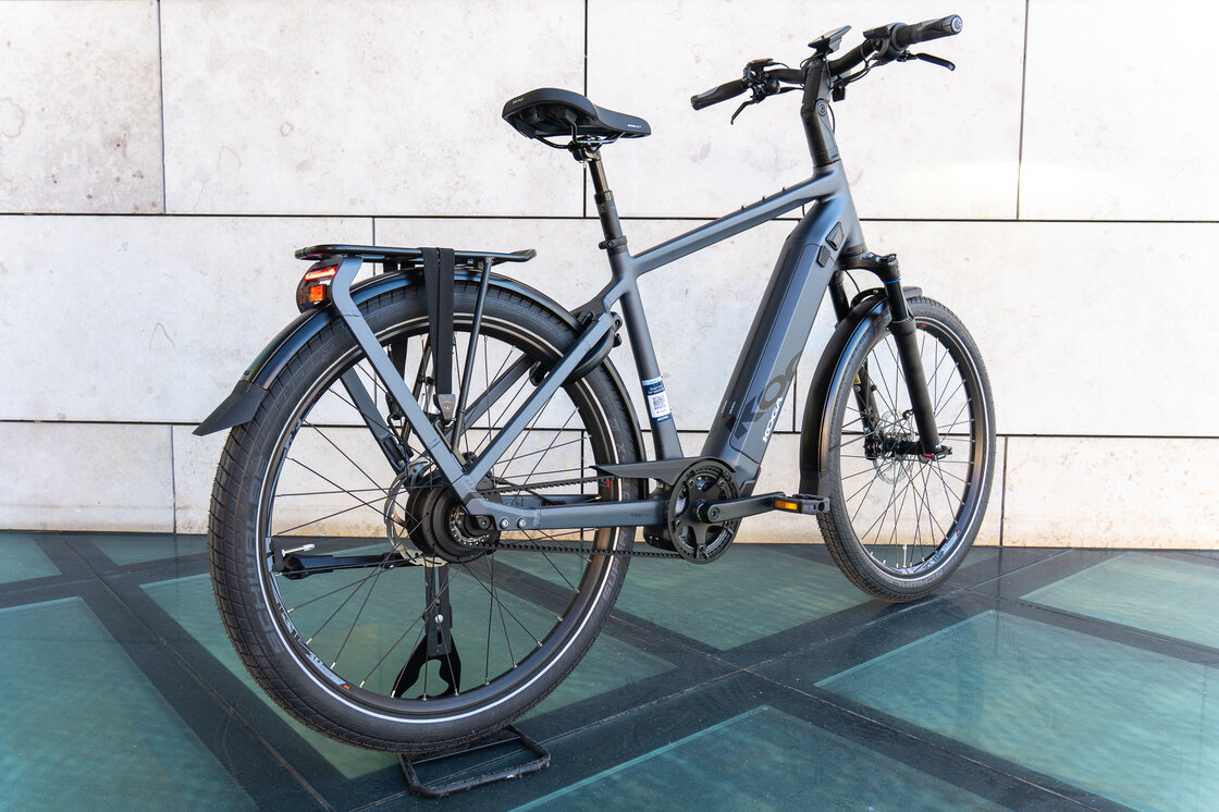 Rower elektryczny z paskiem KOGA E-XITE 800Wh Męski Jeans Mat