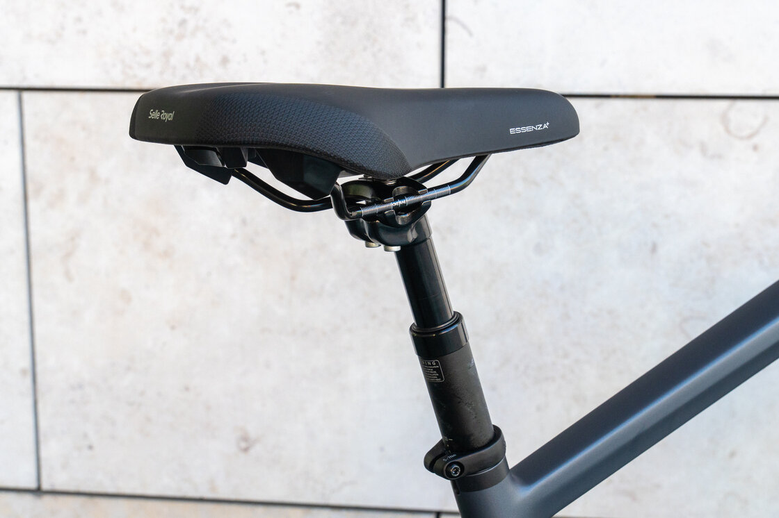 Rower elektryczny z paskiem KOGA E-XITE 800Wh Męski Jeans Mat