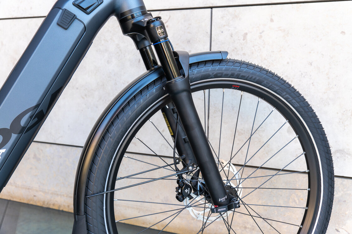 Rower elektryczny z paskiem KOGA E-XITE 800Wh Męski Jeans Mat