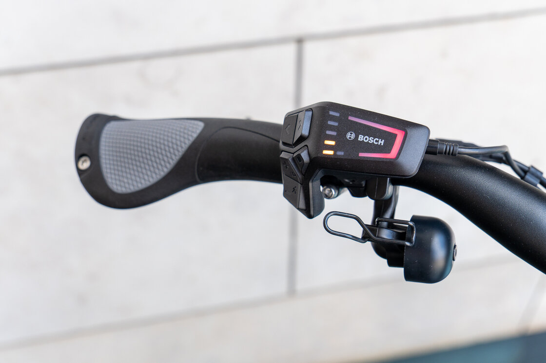 Rower elektryczny z paskiem KOGA E-XITE 800Wh Męski Sapphire Mat