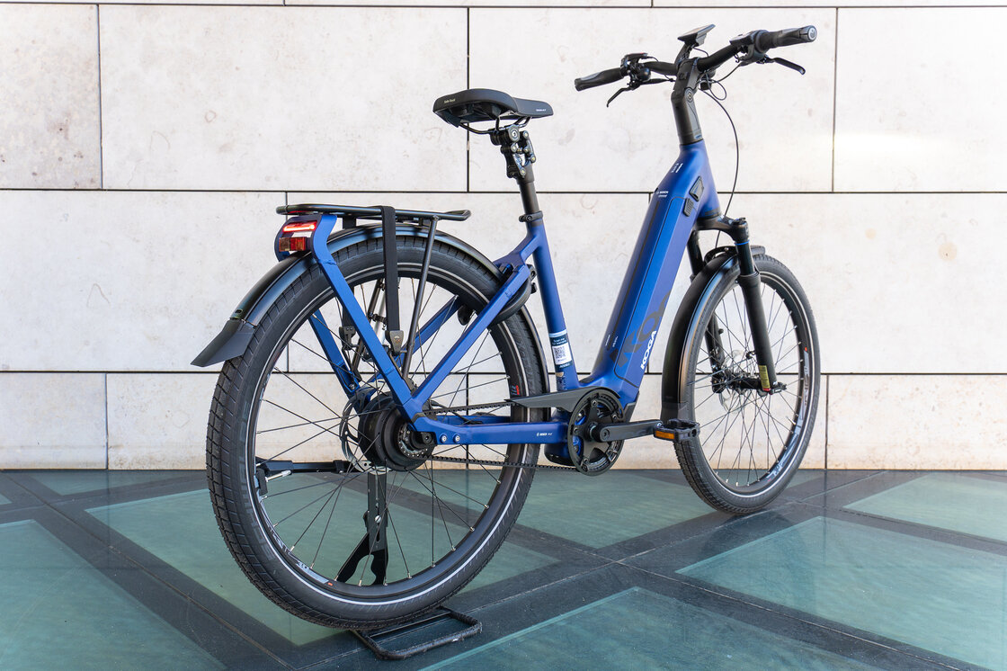 Rower elektryczny z paskiem KOGA E-XITE 800Wh Unisex Sapphire Mat