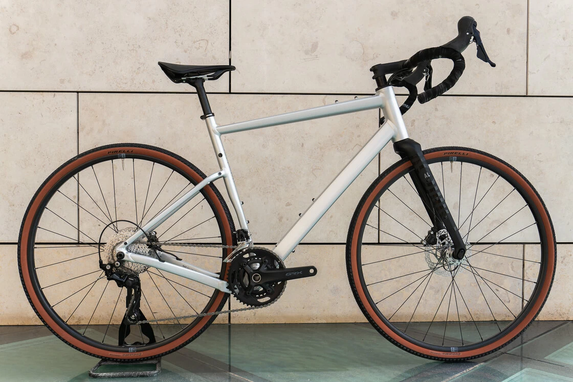 Rower Gravel Rondo Ruut AL1 2X G3 Chrome / Black