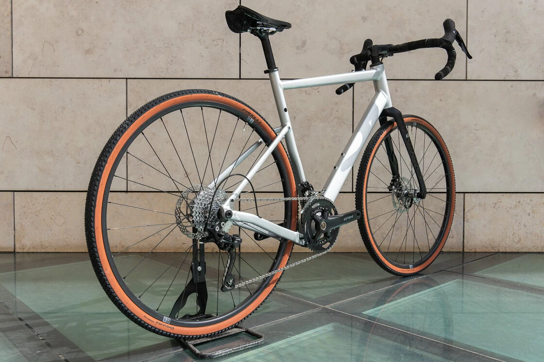 Rower Gravel Rondo Ruut AL1 2X G3 Chrome / Black