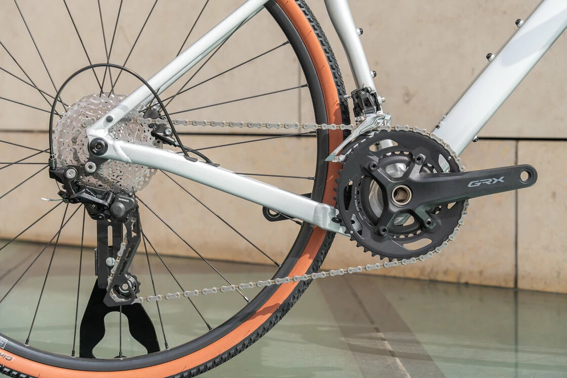 Rower Gravel Rondo Ruut AL1 2X G3 Chrome / Black