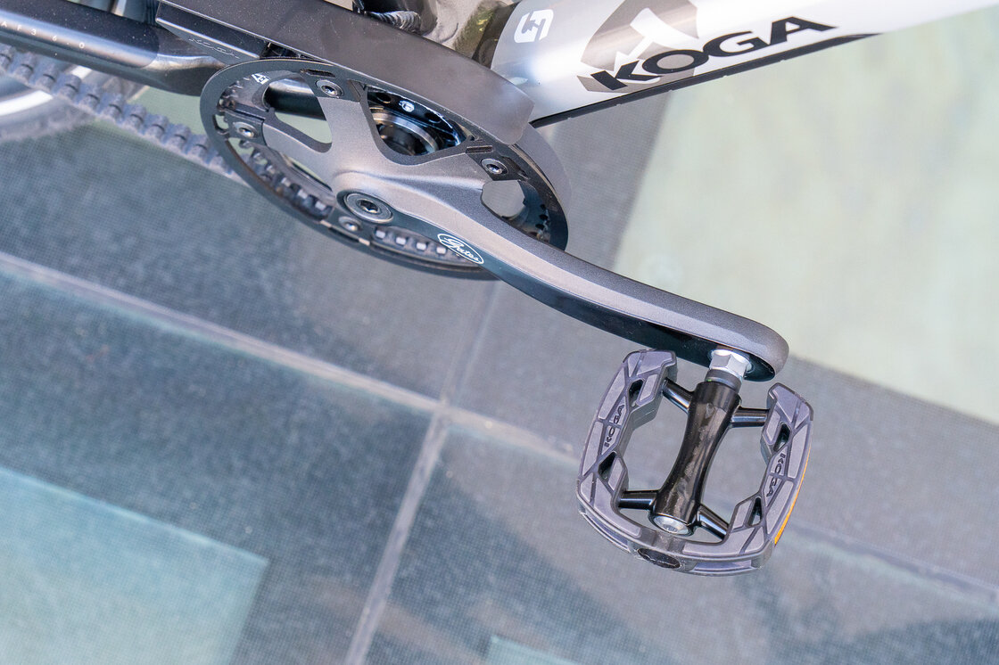 Rower KOGA F3 6.0 na pasku zębatym (Alfine 8) Męski Onix High Gloss
