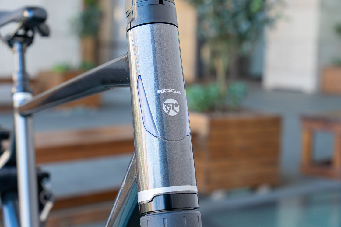 Rower KOGA F3 6.0 na pasku zębatym (Alfine 8) Męski Onix High Gloss