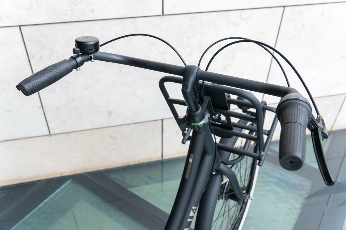 Rower miejski Cortina U4 Black Mat 61