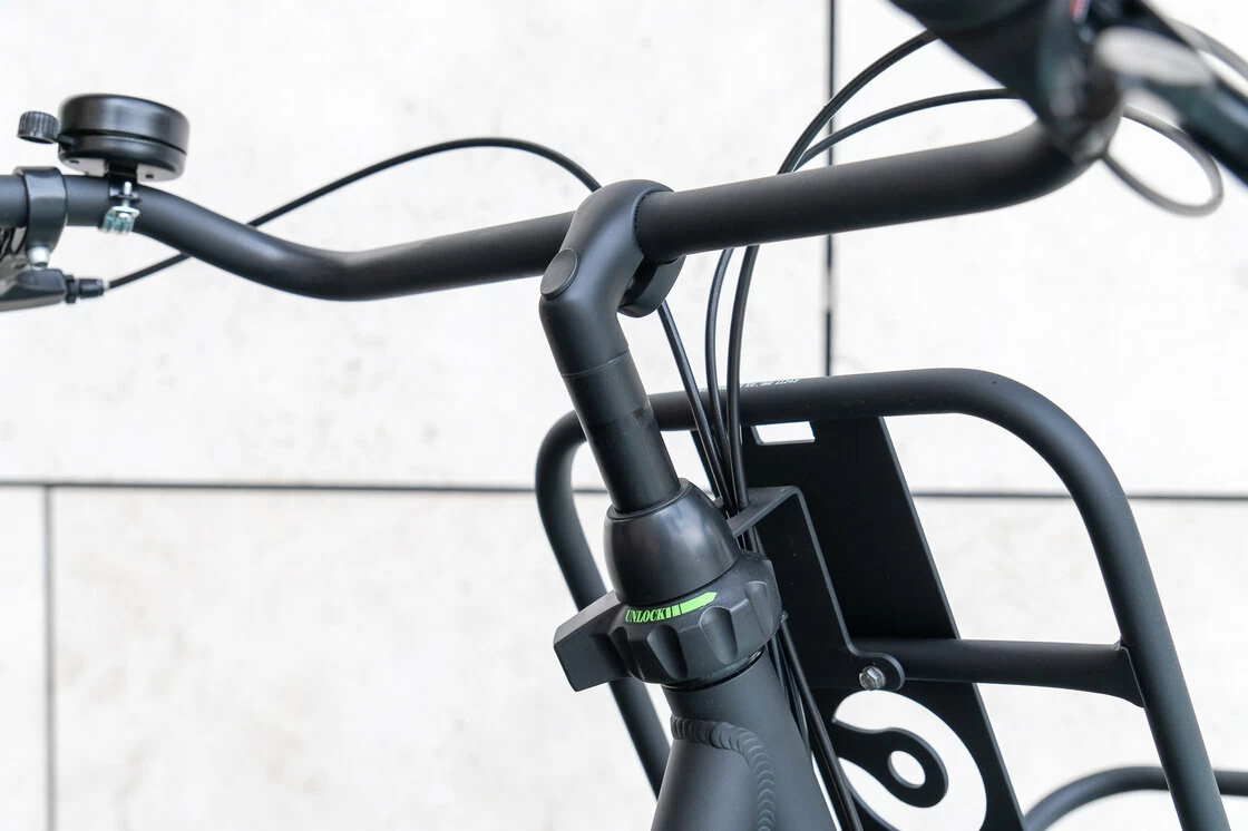 Rower miejski Cortina U4 Black Mat 61